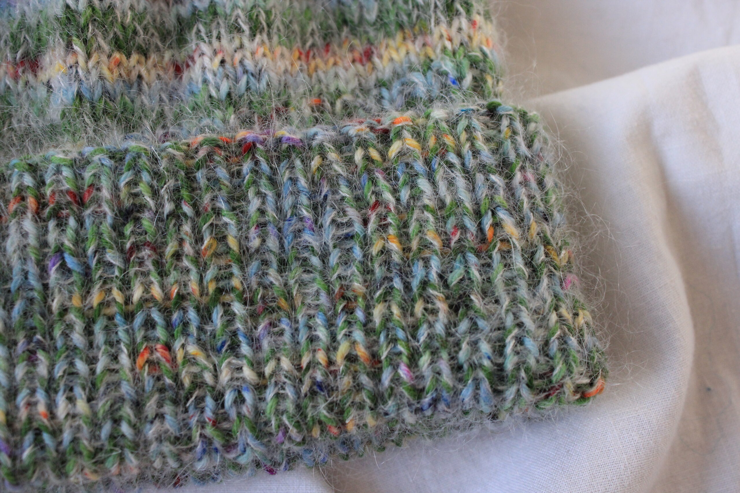 Wzór na druty, czapka z wełny i moheru | Czapka UNICORN 3 Wzór na druty, czapka z wełny i moheru | Czapka UNICORN - obrazek 3