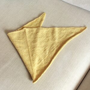 darmowy wzór do zrobienia na drutach na bandanę