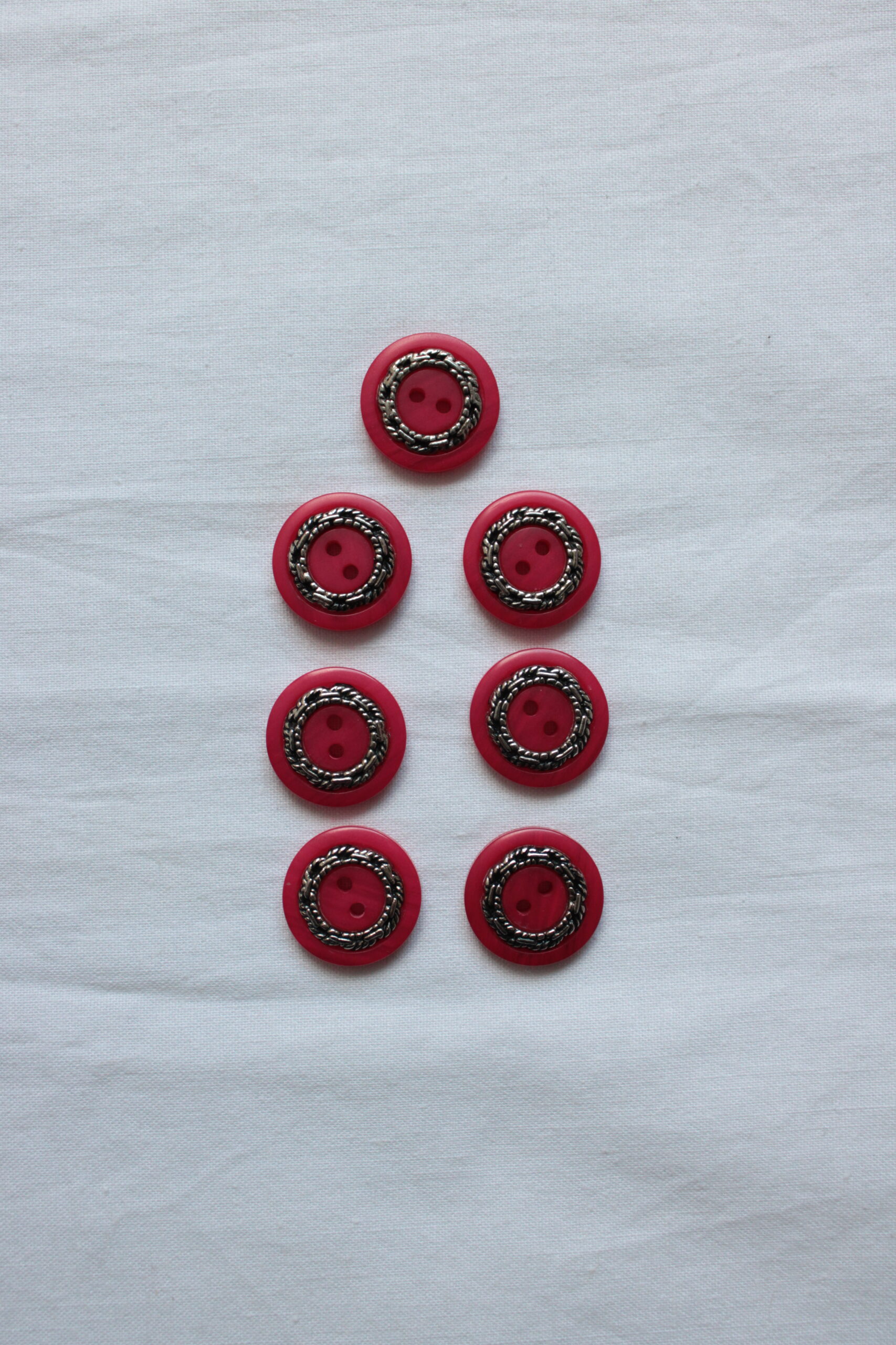 Guzik czerwony, ozdobny, 20 mm 2 Guzik czerwony, ozdobny, 20 mm - obrazek 2