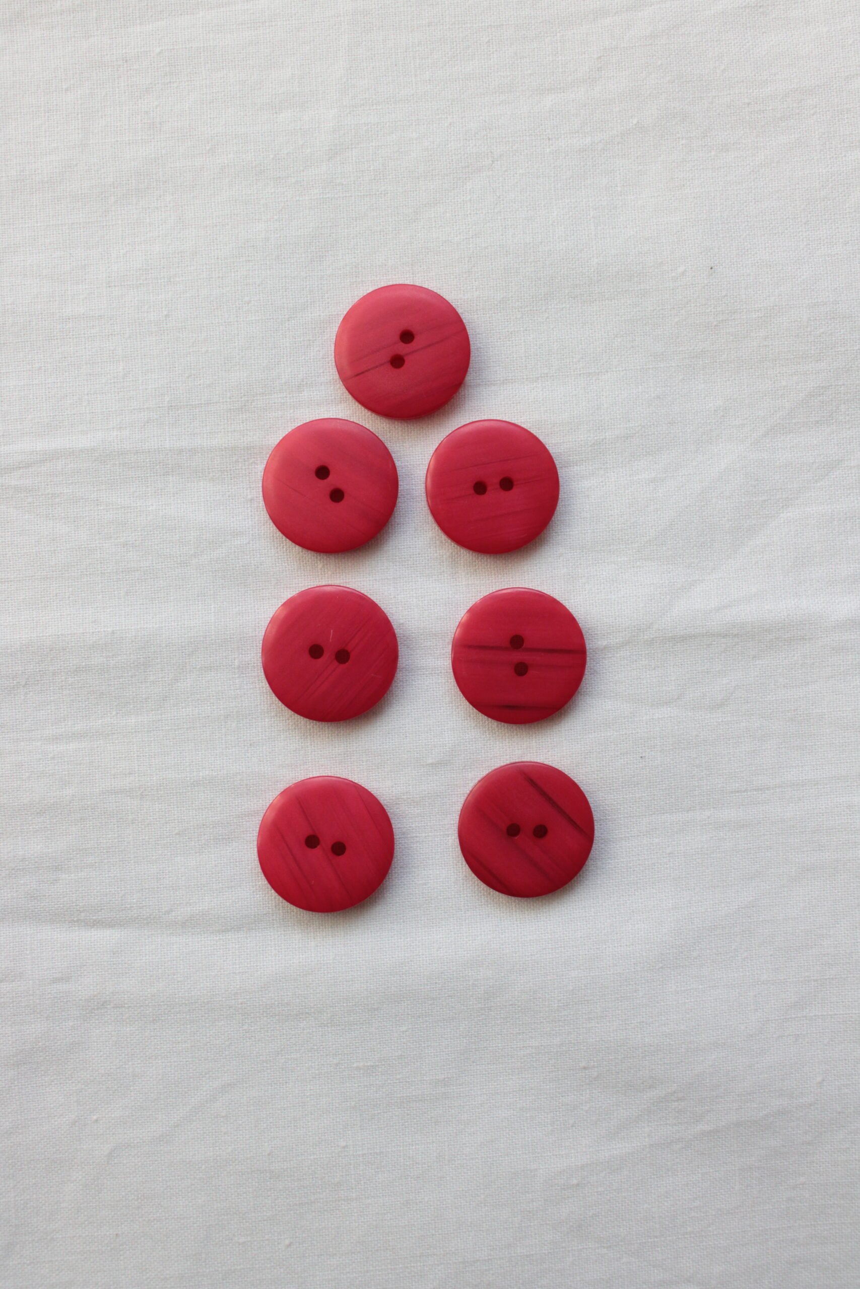 Guzik czerwony, ozdobny, 20 mm 3 Guzik czerwony, ozdobny, 20 mm - obrazek 3