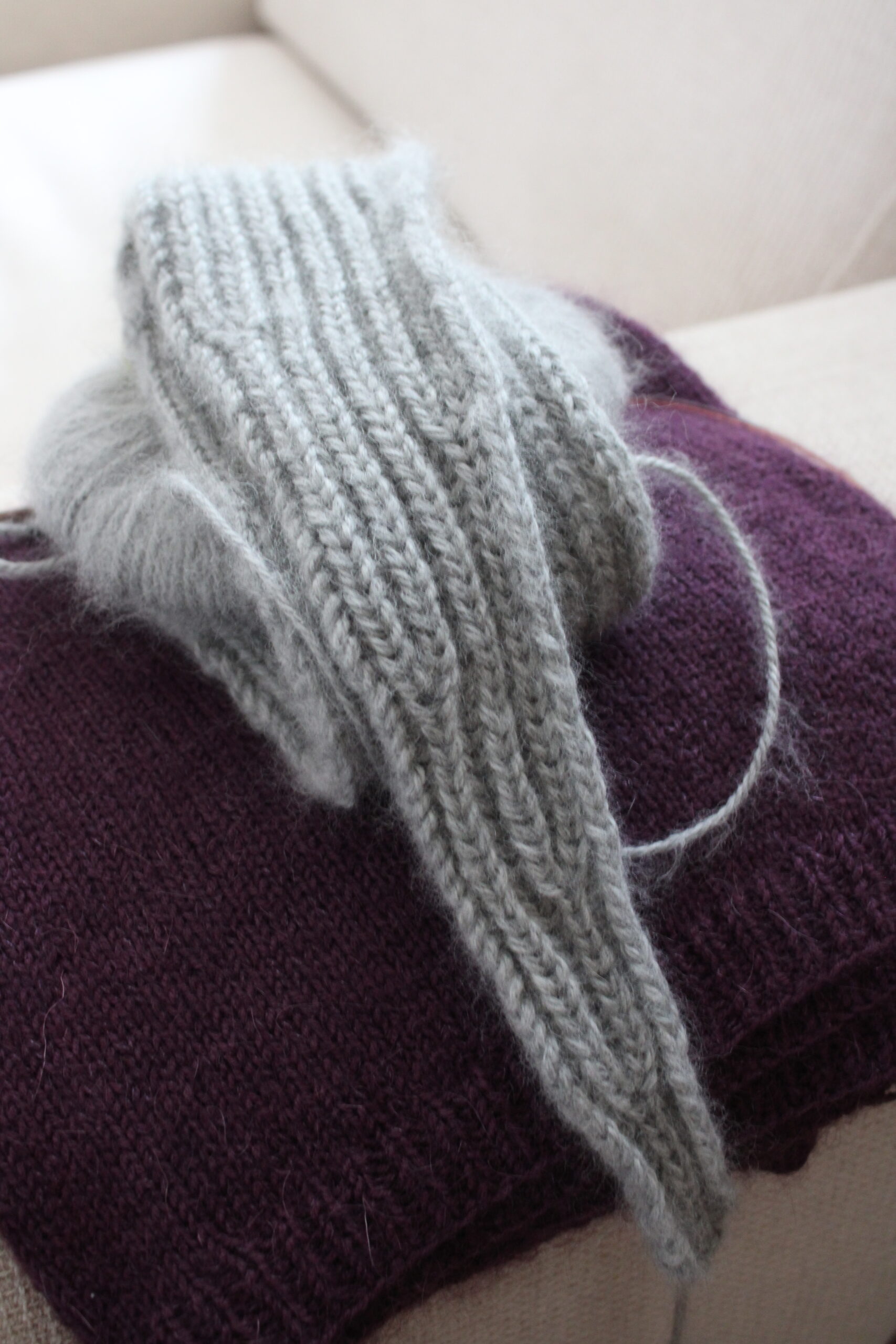 Wzór na szaliczek na drutach – darmowy PDF do pobrania | Szaliczek Cashmi 2 Wzór na szaliczek na drutach – darmowy PDF do pobrania | Szaliczek Cashmi - obrazek 2